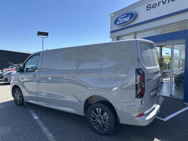 Ford Transit Custom image 5