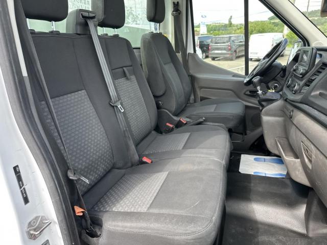 Ford Transit image 5