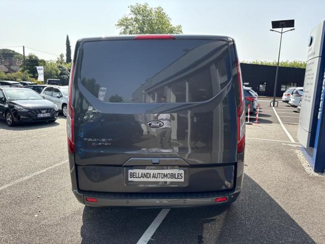 Ford Transit Custom image 4