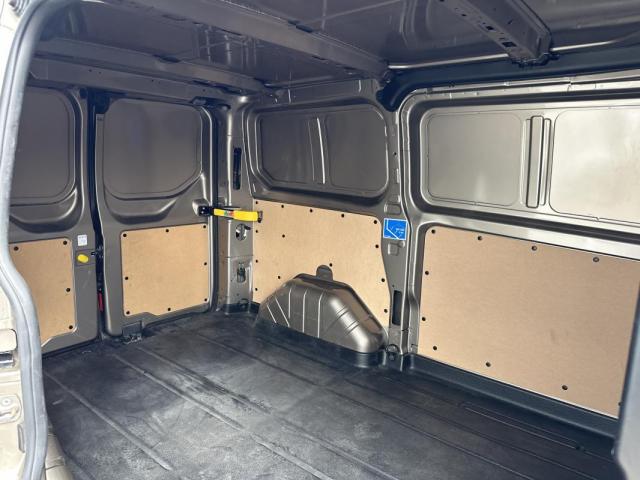 Ford Transit Custom image 6