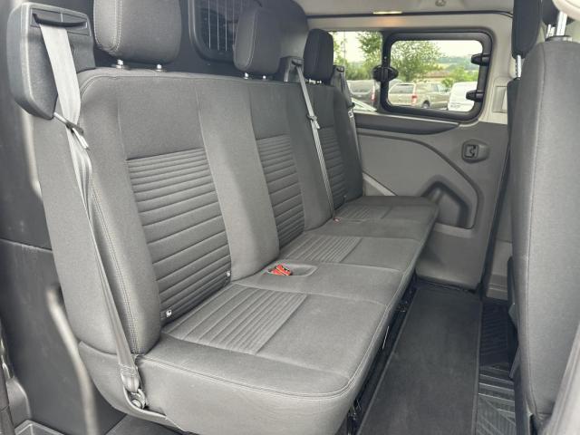 Ford Transit Custom image 3