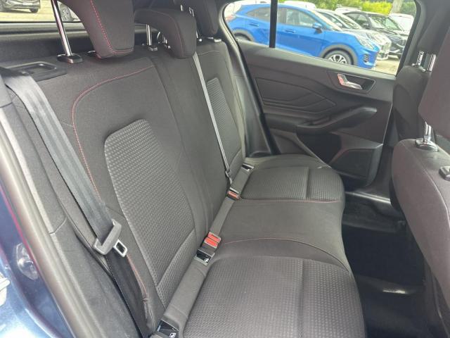 Ford Focus image 3