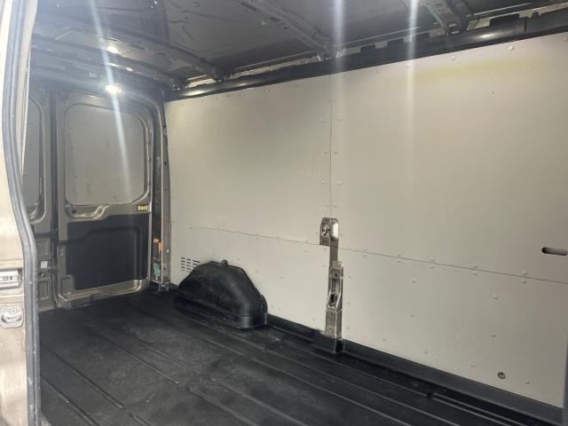 Ford Transit image 3