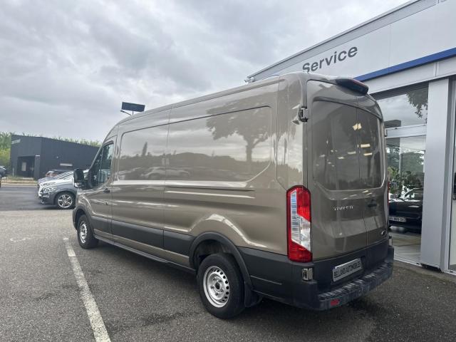Ford Transit image 6
