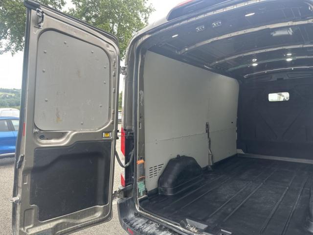 Ford Transit image 2
