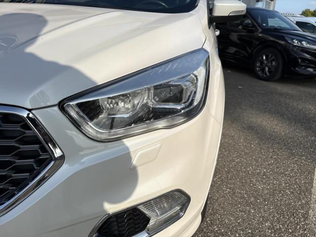 Ford Kuga image 3