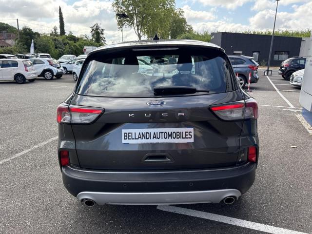 Ford Kuga image 9
