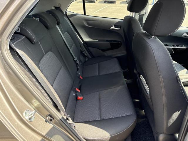 Kia Picanto image 5