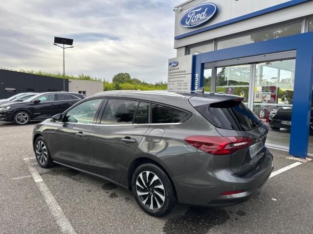 Ford Focus image 8