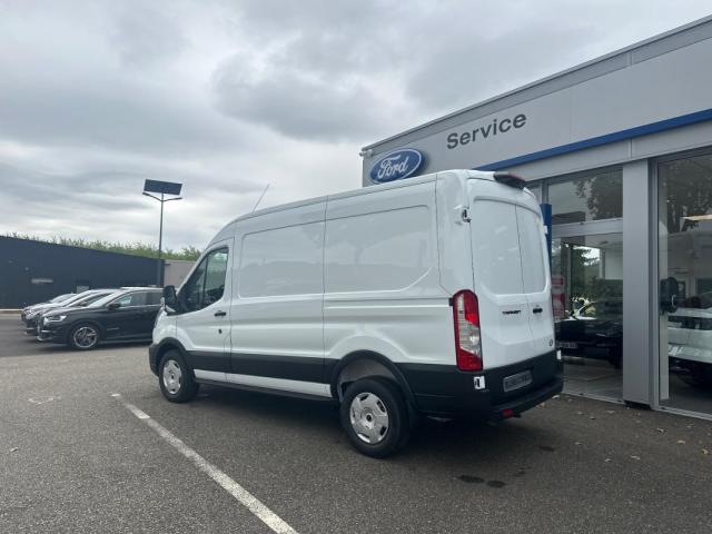 Ford Transit image 9