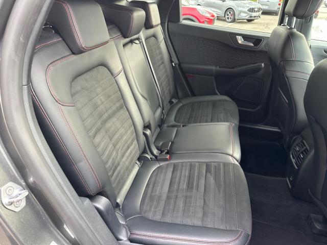 Ford Kuga image 4