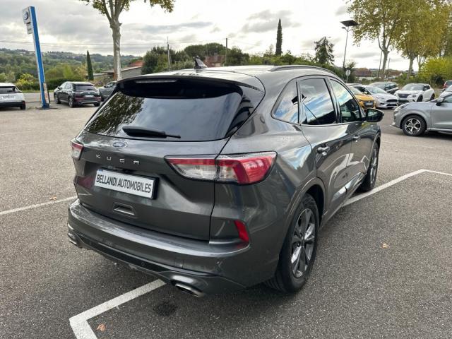 Ford Kuga image 6