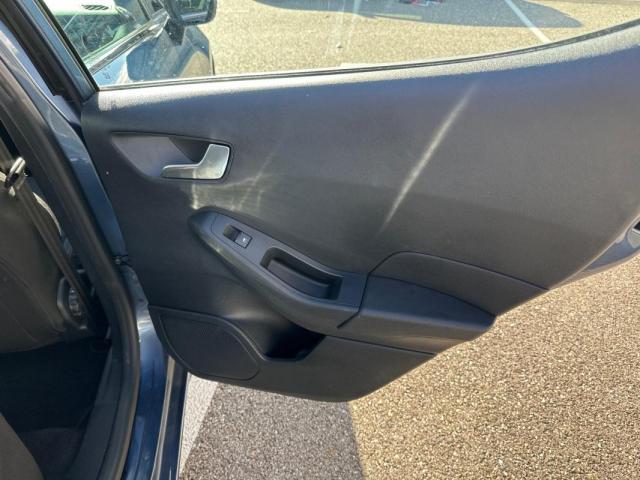 Ford Fiesta image 5