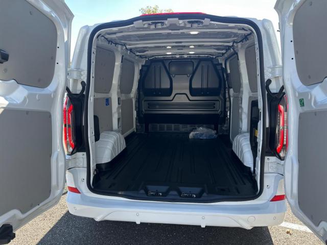 Ford Transit Custom Fourgon image 1