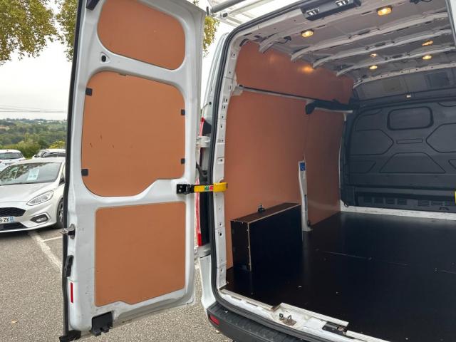 Ford Transit Custom image 2