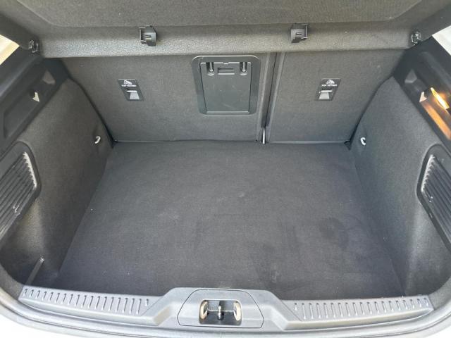 Ford Focus image 8