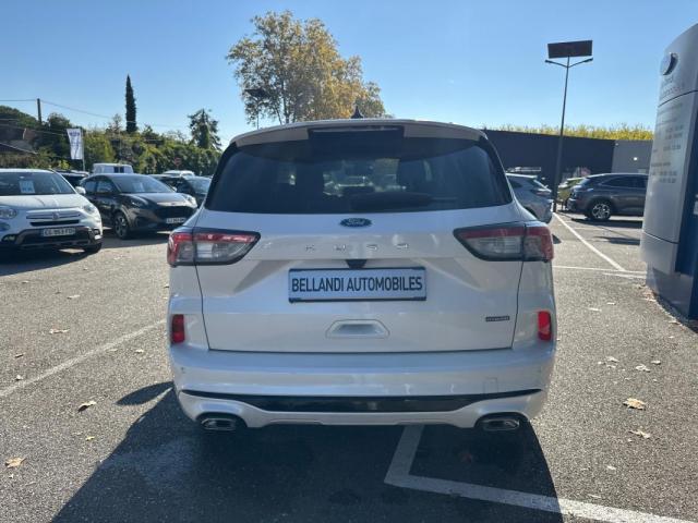 Ford Kuga image 3