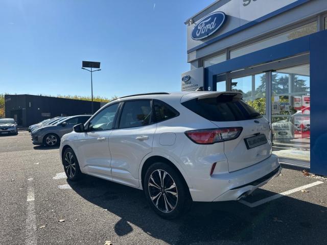 Ford Kuga image 6