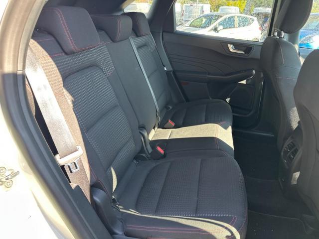 Ford Kuga image 4