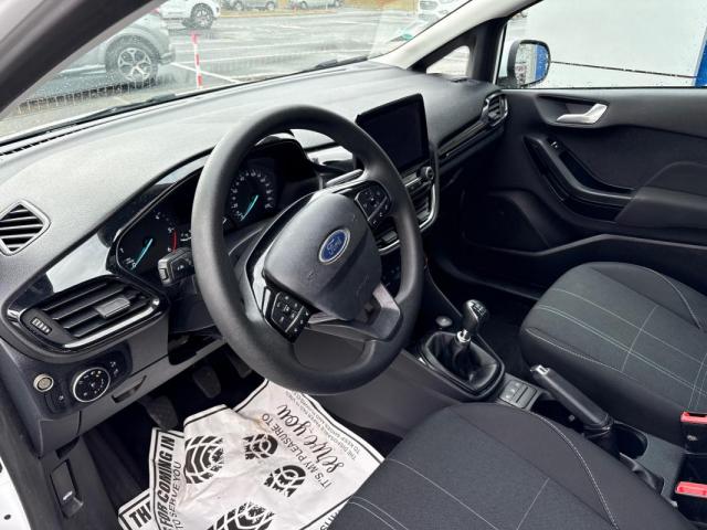 Ford Fiesta image 8