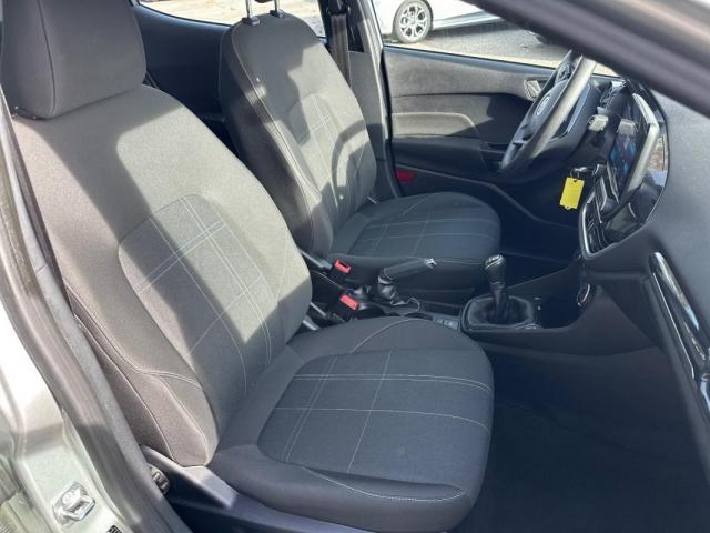 Ford Fiesta image 5