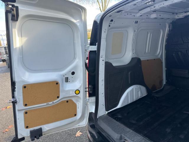 Ford Transit Connect image 9