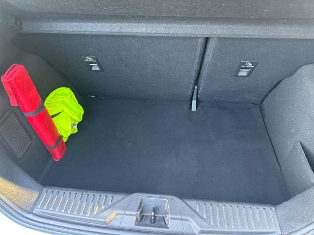 Ford Fiesta image 4