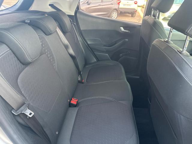 Ford Fiesta image 6