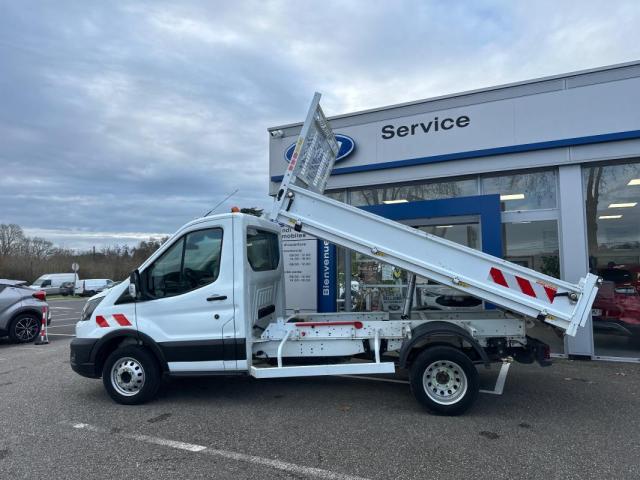 Ford Transit image 2