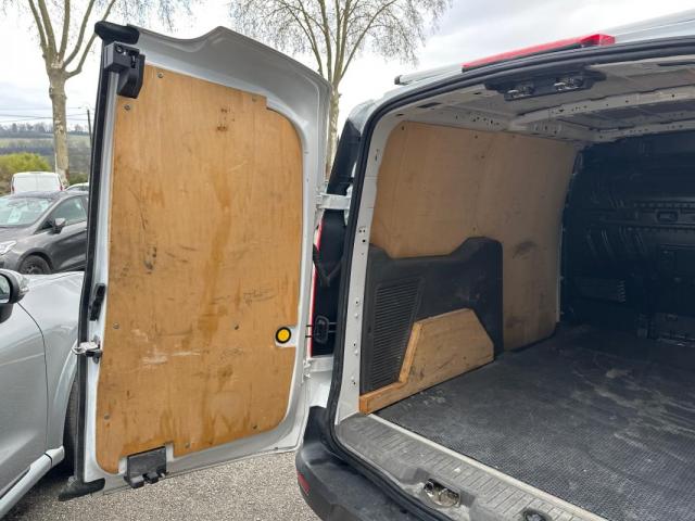 Ford Transit Connect image 7
