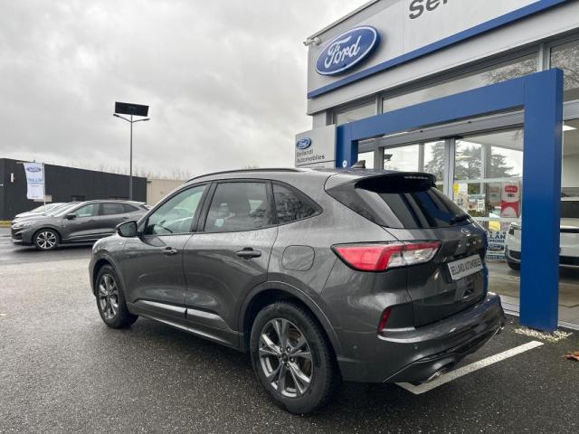 Ford Kuga image 1