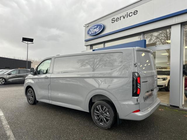 Ford Transit Custom image 1