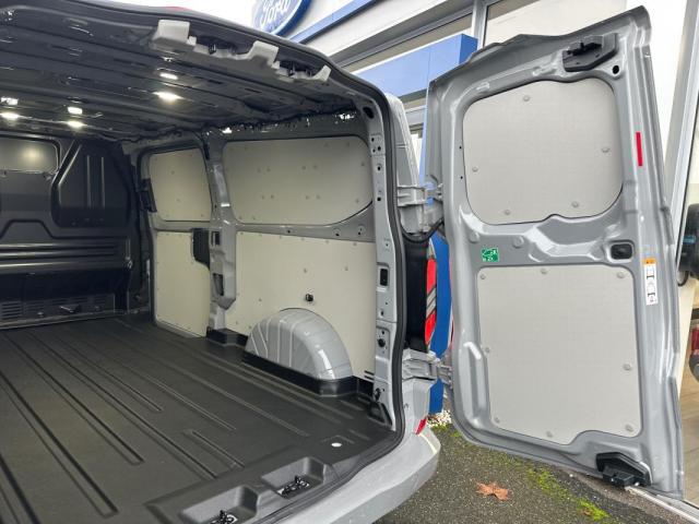 Ford Transit Custom image 4