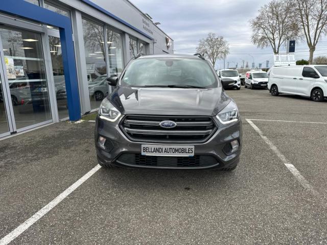 Ford Kuga image 2