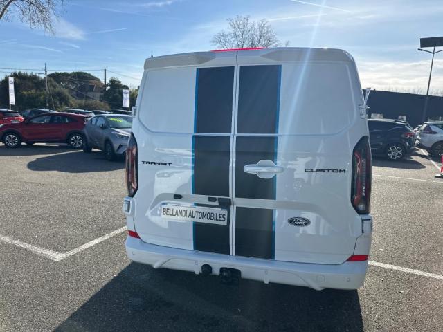 Ford Transit Custom image 8