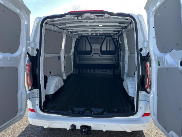 Ford Transit Custom image 5