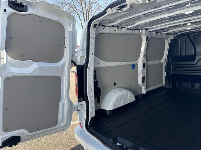 Ford Transit Custom image 2