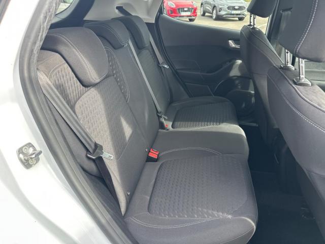 Ford Fiesta image 6