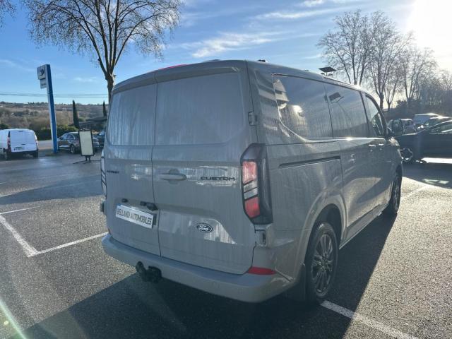 Ford Transit Custom image 9