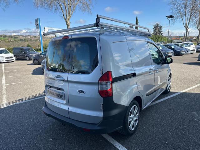 Ford Transit Courier image 4