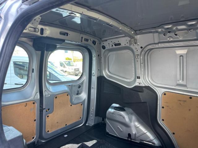 Ford Transit Courier image 7