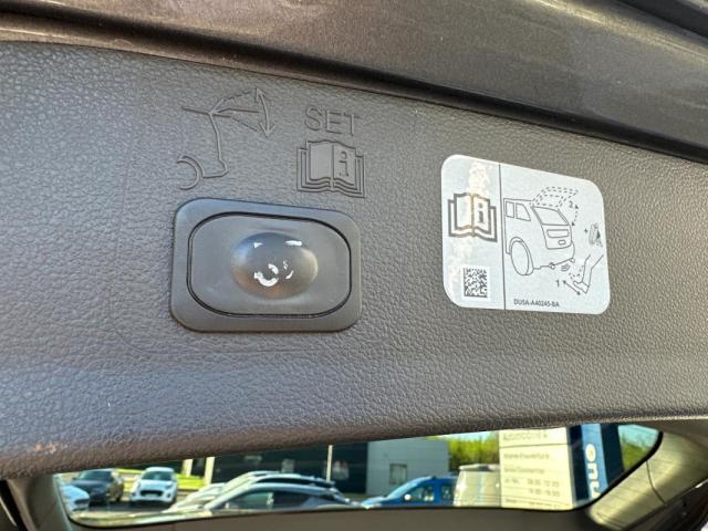 Ford Kuga image 1