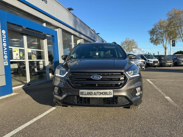 Ford Kuga image 5