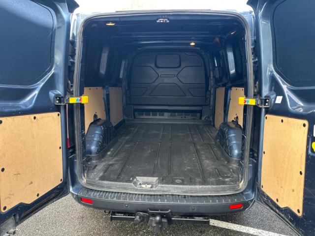 Ford Transit Custom image 6