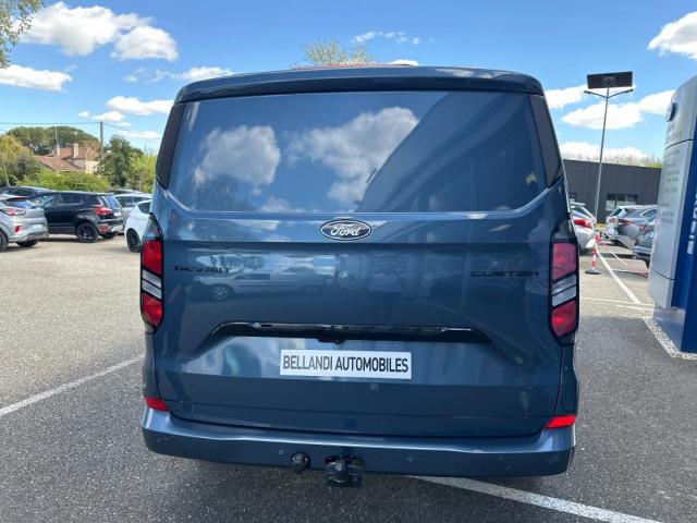 Ford Transit Custom image 3