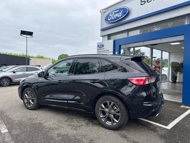 Ford Kuga image 2