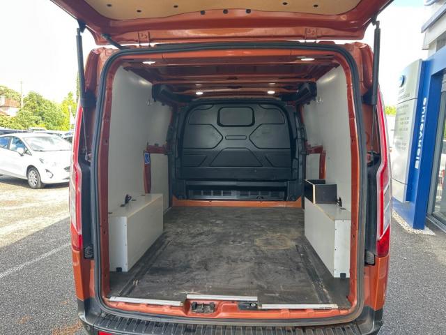 Ford Transit Custom image 6