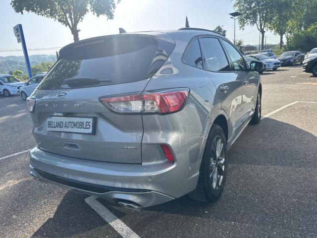 Ford Kuga image 2