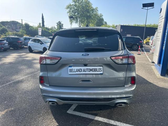 Ford Kuga image 9
