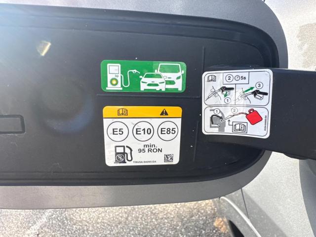 Ford Kuga image 1